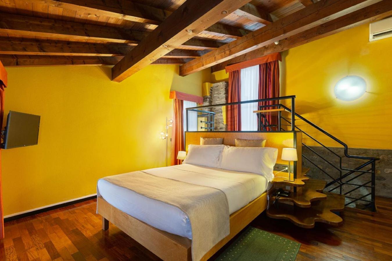 Hotel Ancora Verbania Exterior photo